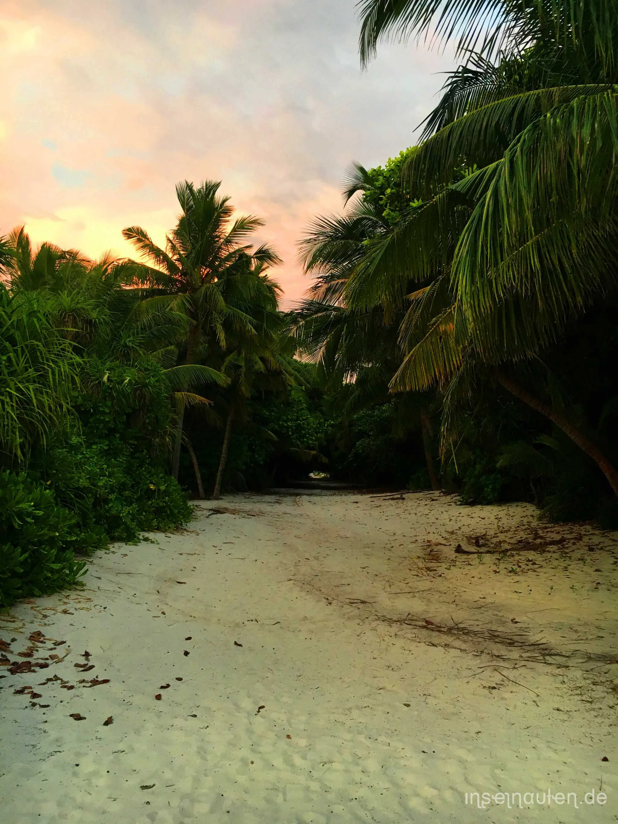 Dharavandhoo, Malediven